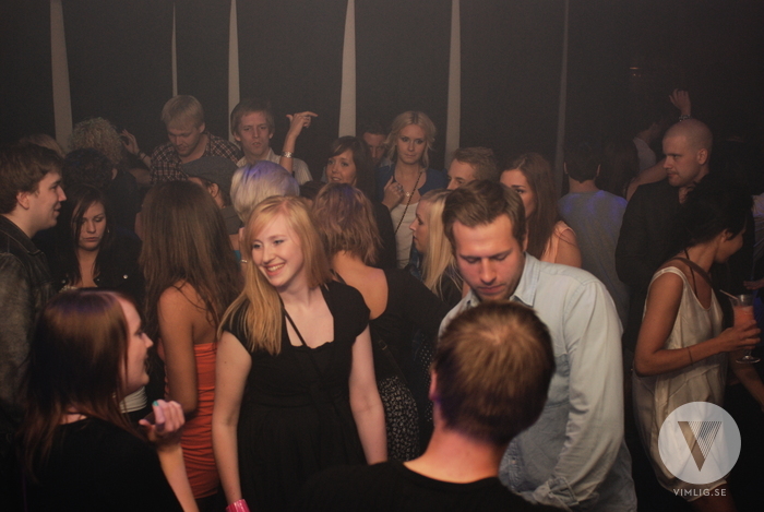 FADE feat. Alex Lewerentz