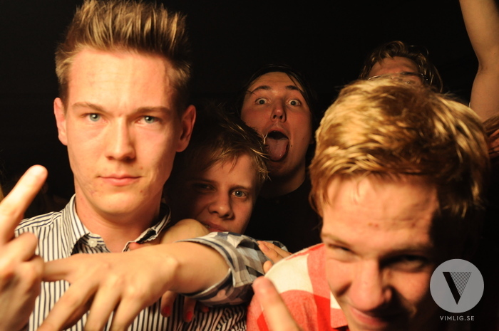Fest hos Corona ft Mange Makers